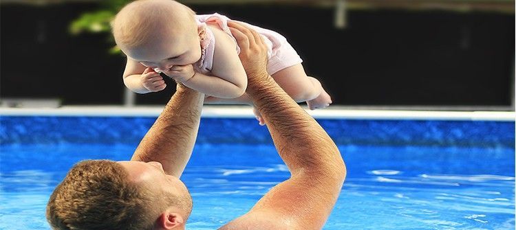 matronatación o natación para bebes